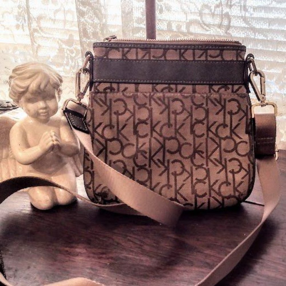 Calvin Klein Crossbody bag